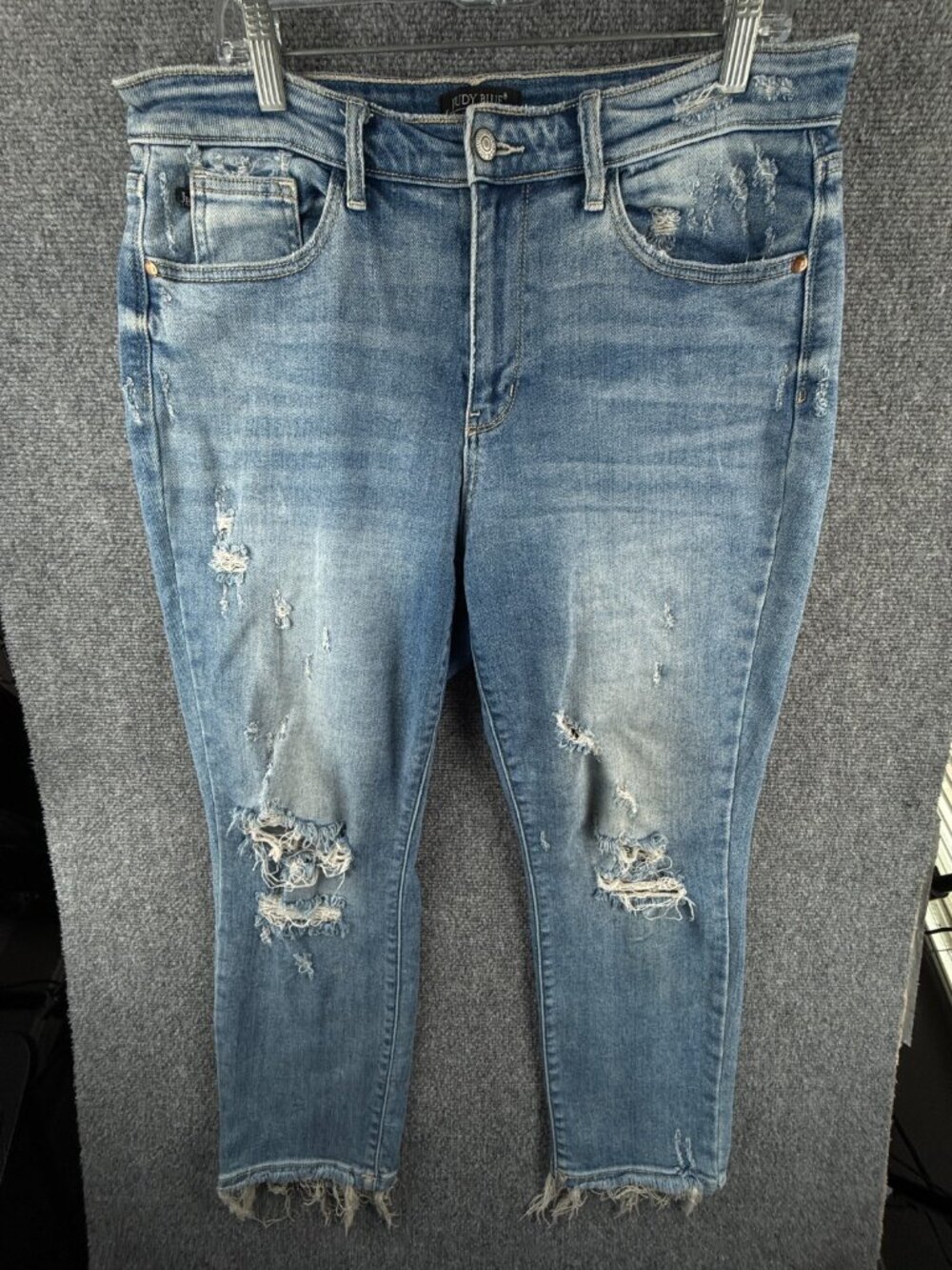 Judy Blue Jeans Women 15/32 Blue Straight Fit Denim Stretch Zip Fly Distressed *